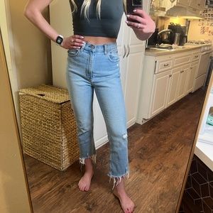 Abercrombie 26 ultra high rise crop flare jeans. Worn twice. Perfect condition.